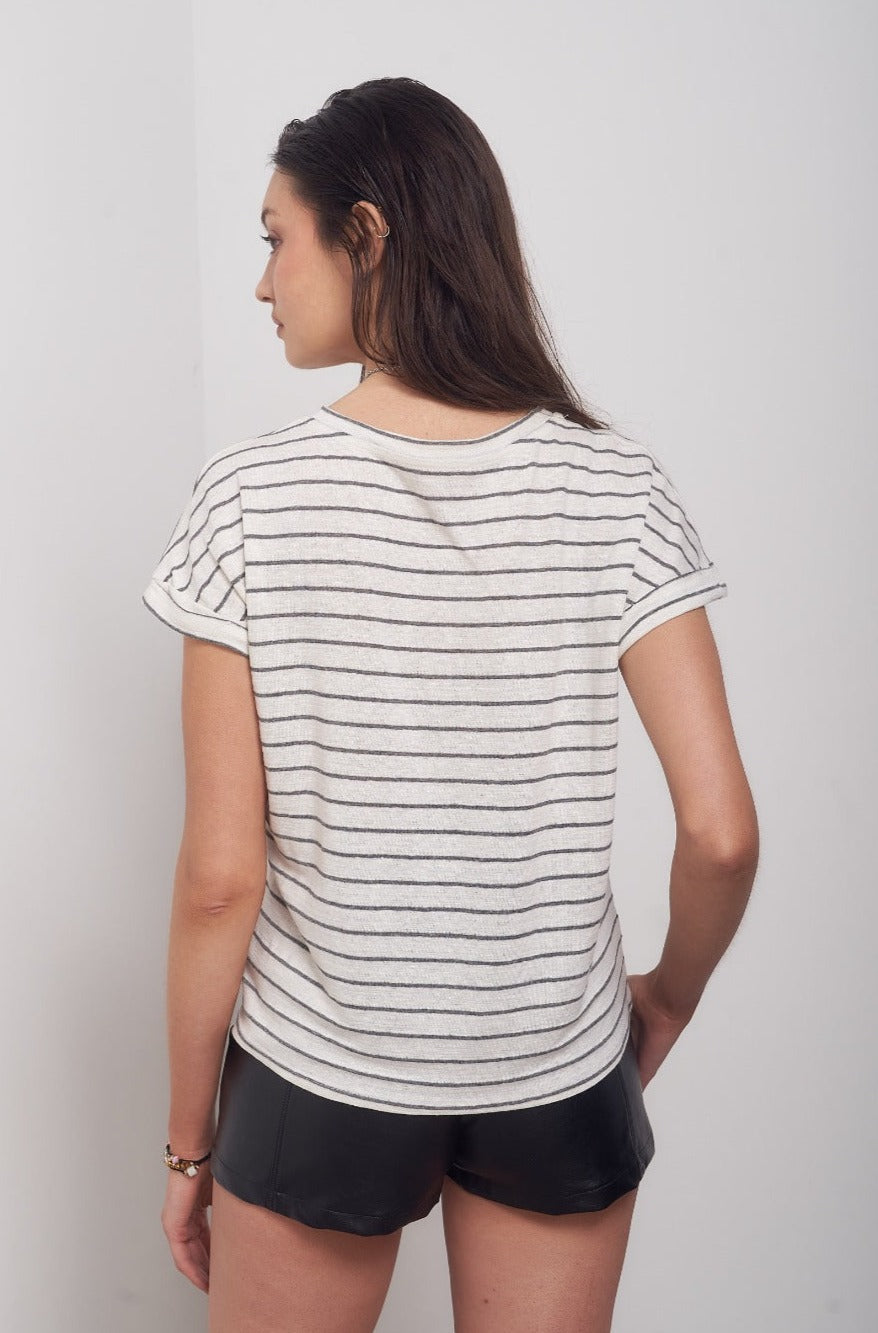 REMERA NEPTUN