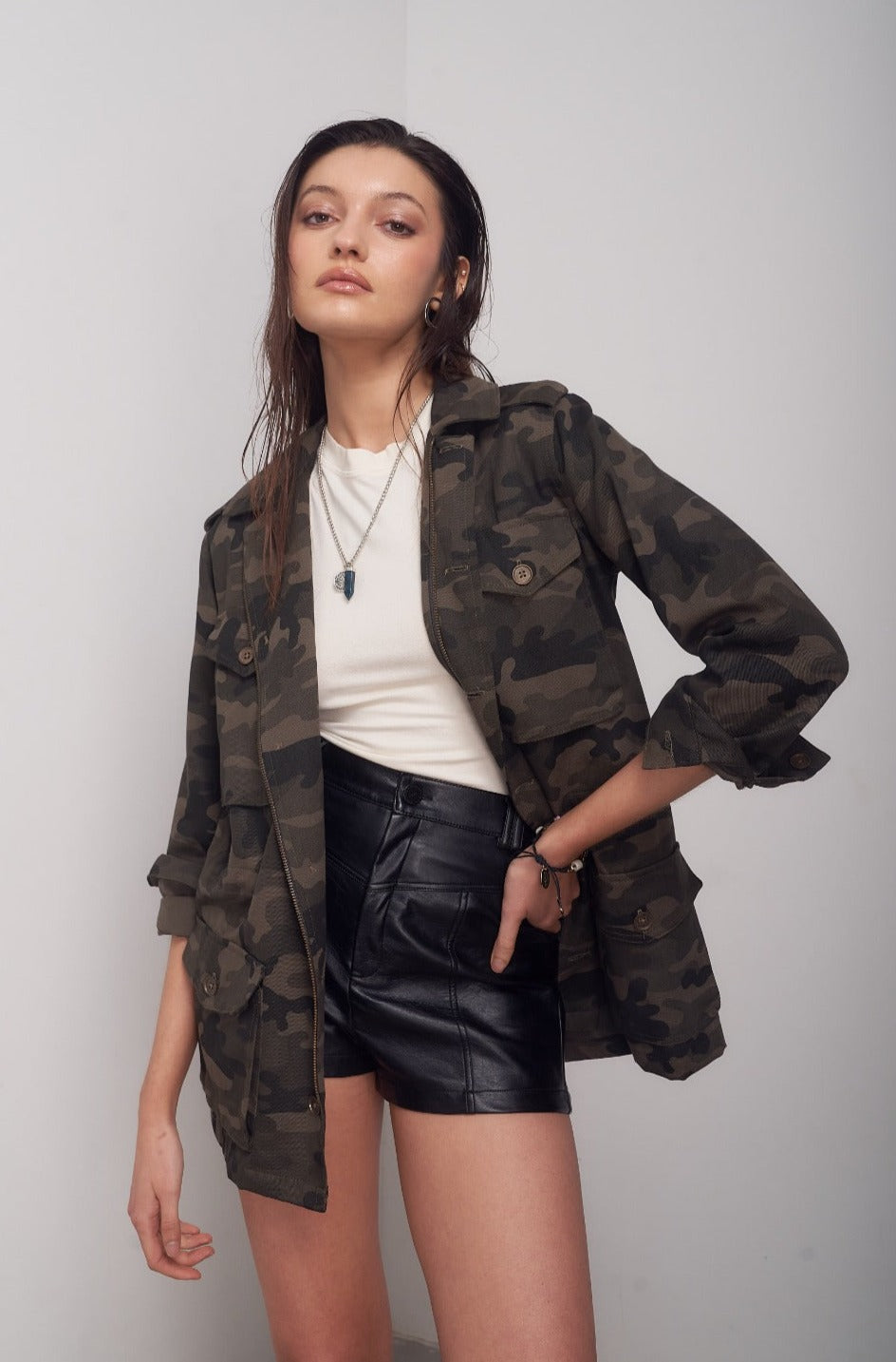 CAMPERA BOND