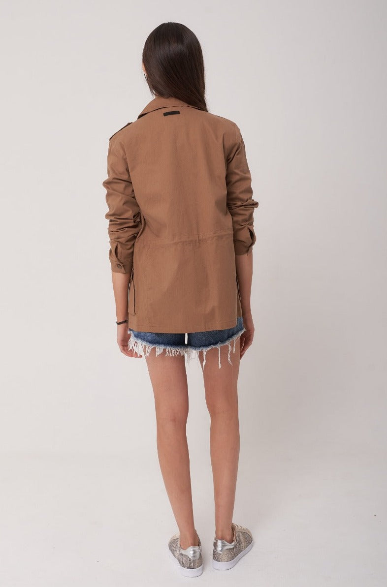CAMPERA BOND