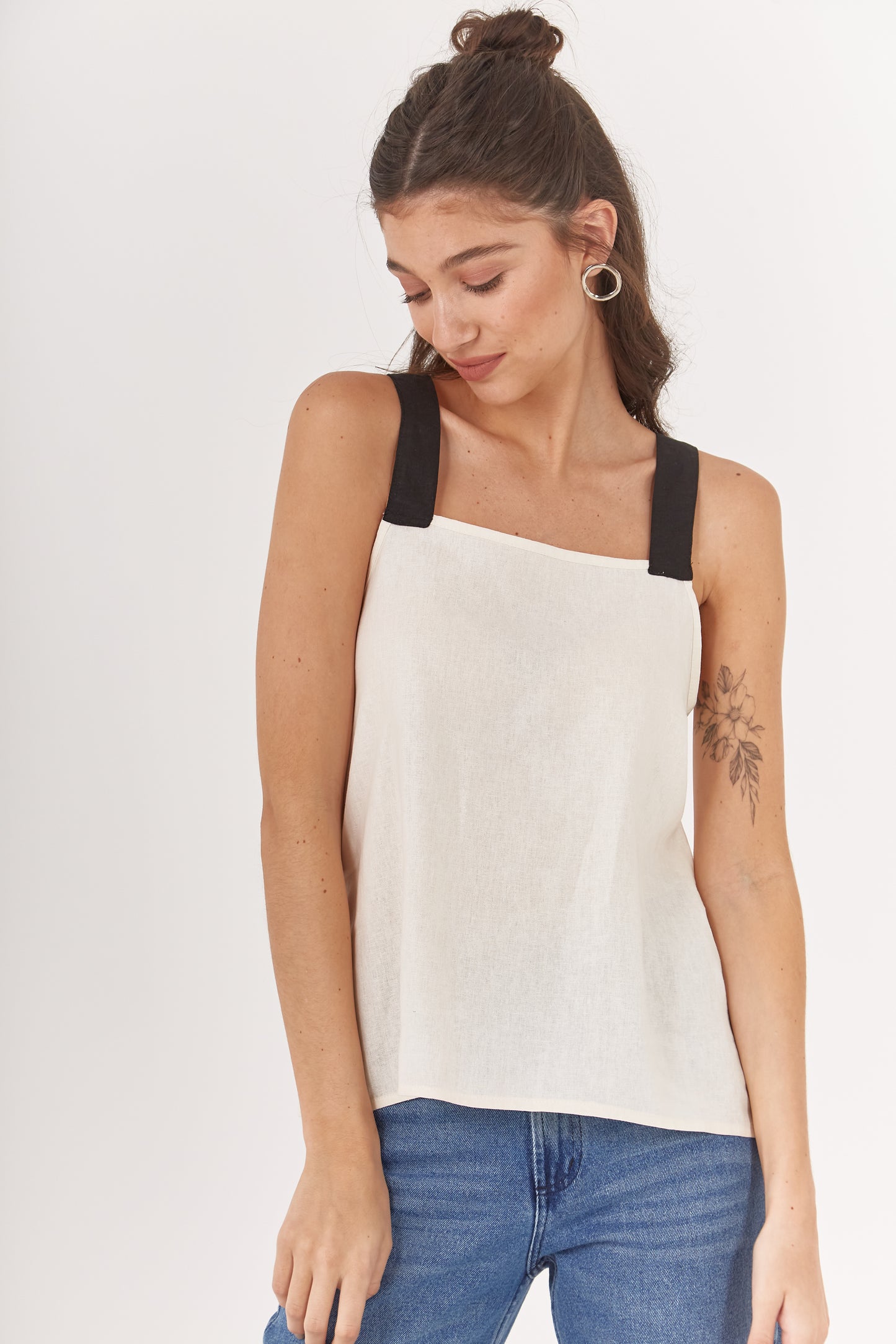 TOP CAPRI