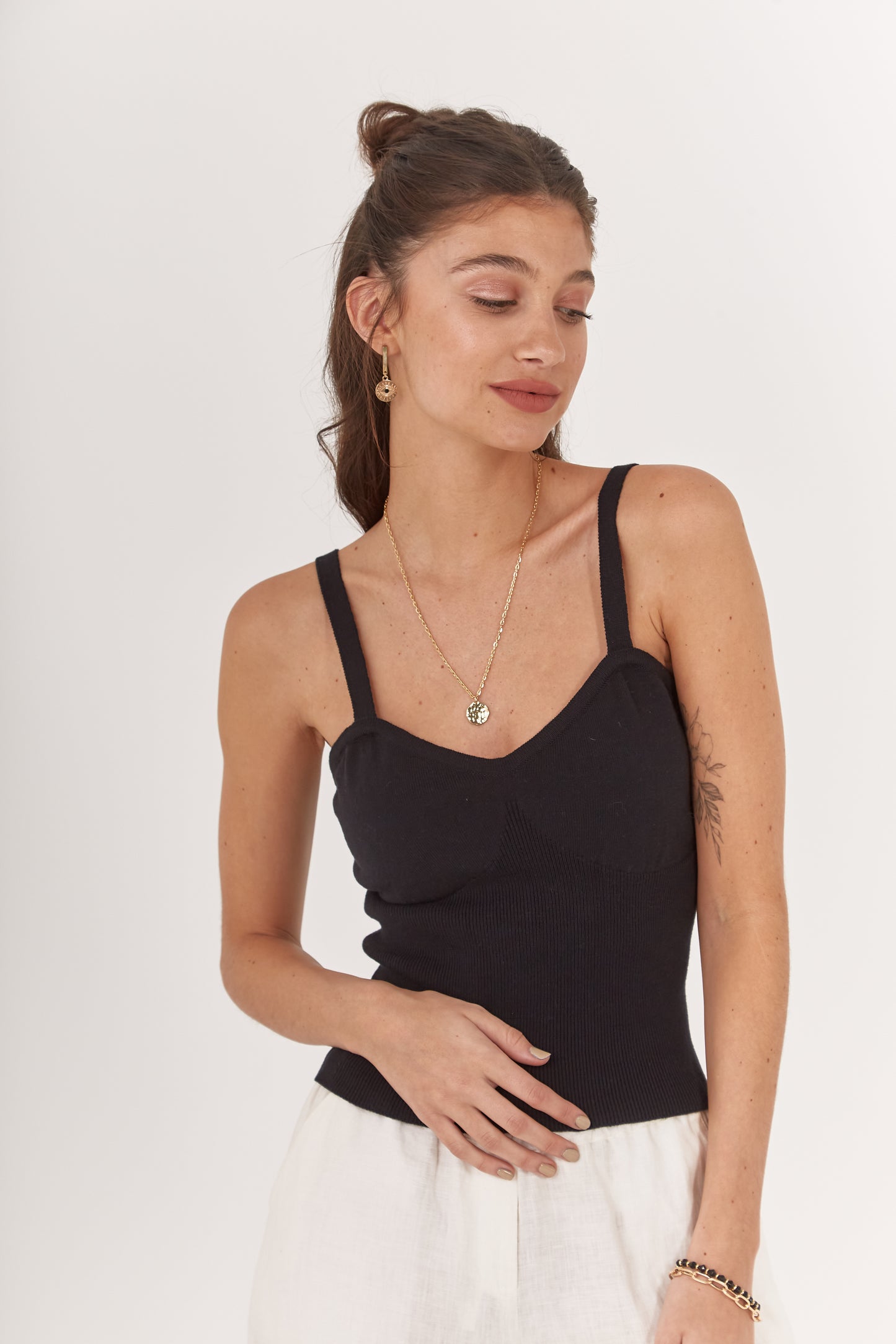 TOP LAUREN