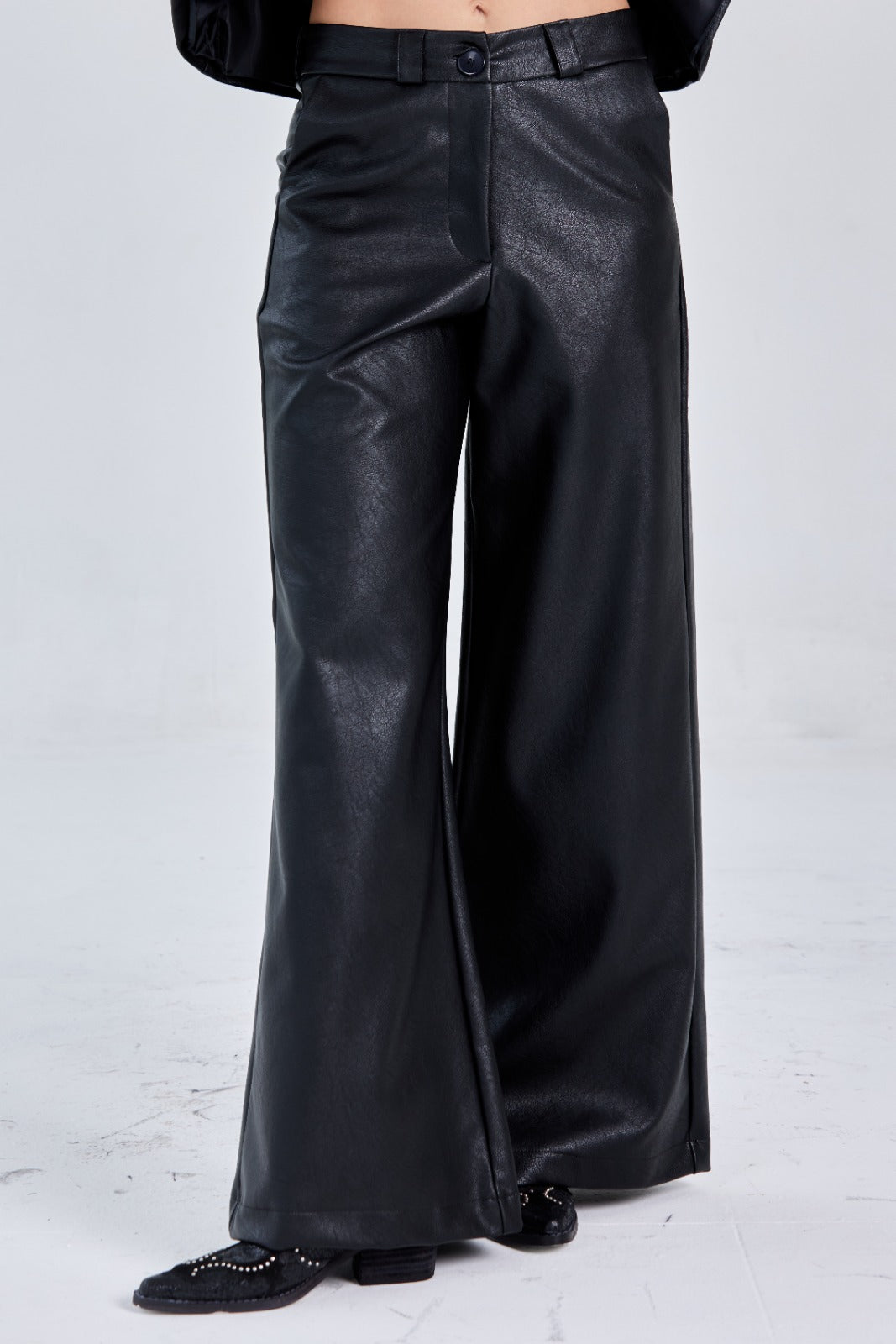PANTALON CEDAR CUERO